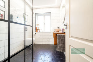 Photo 18- click for photo gallery